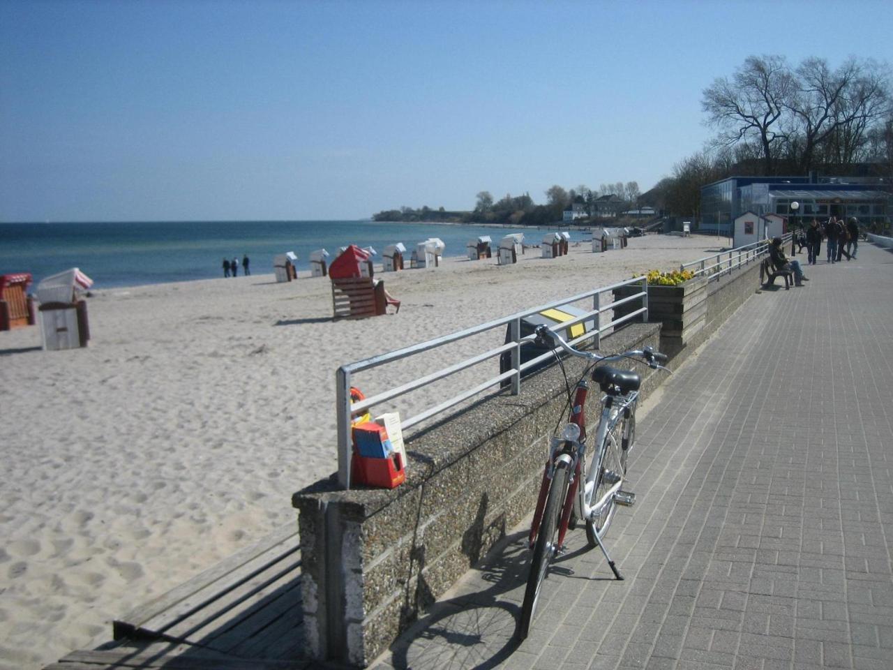 Ostseele - Tosi * Timmendorfer Strand